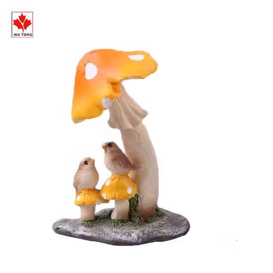 Pássaros de resina de artesanato artesanal realista descansam na decoração do jardim de escultura de cogumelo